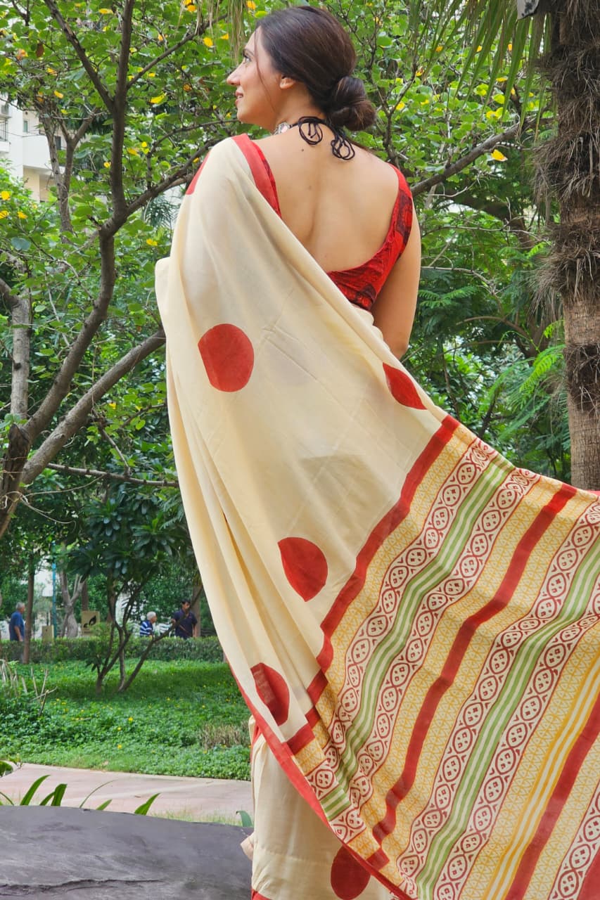Noor Saree