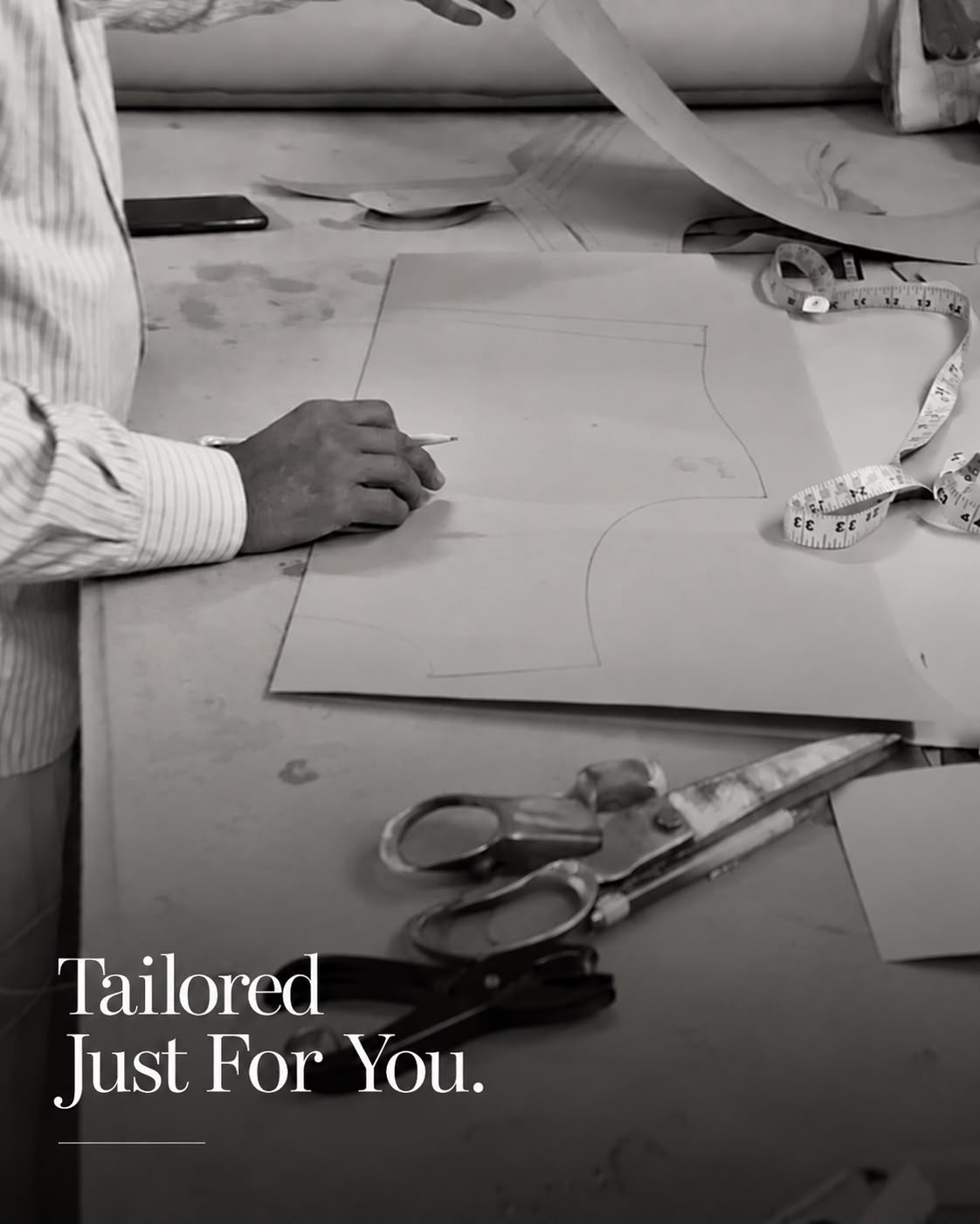 Please get in touch with us for any customization request via whatsapp or call on &nbsp;+91 9777228396, or email us at tevarrstudio@gmail.com.